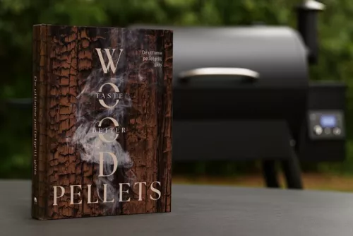 Traeger Wood Pellets Taste Better Book (WPTB25NL)